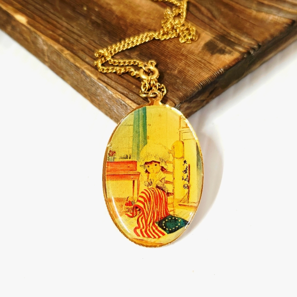 Fran Mar Signed Vintage Style Goldtone Oval Pendant Necklace Girl With Flag - Picture 1 of 6